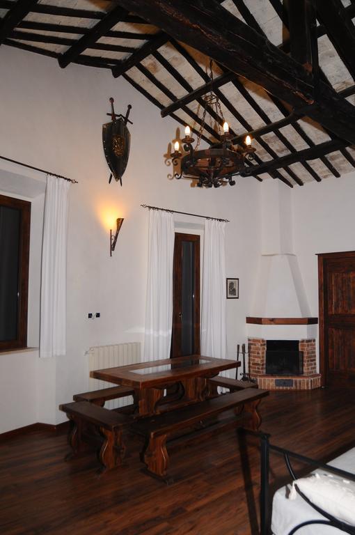 La Dimora Del Ghibellino Villa Tivoli Ruang foto