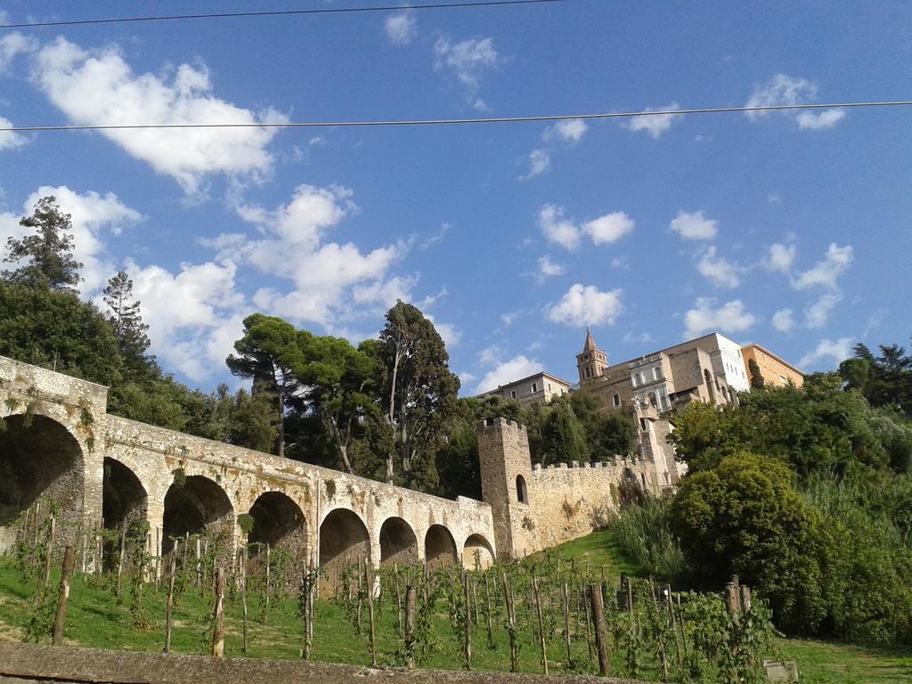 La Dimora Del Ghibellino Villa Tivoli Bagian luar foto